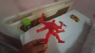 Mencari dan Menemukan Siren Head, Monster Ben Ten, Mobil Kuning dibawah Seprei Cars