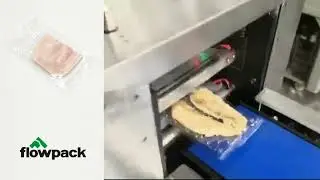 flow pack machine with vacuum system for dry food packaging.