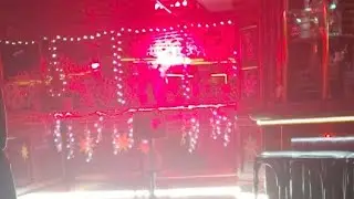 В МИНСКЕ Я В КАРАОКЕ ПОЮЩИЙ ЦЕНТР