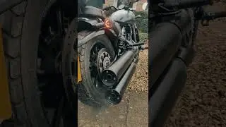 Cold starting my Indian Scout Bobber #bobber #indianscoutbobber #bobber #motorcycle