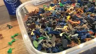 1000’s of Plastic 1/72 army miniatures