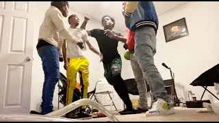 KICKING 