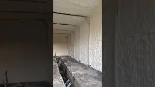 подготовка ремонтного бокса, запенили стены и потолок, цена вопроса удивила