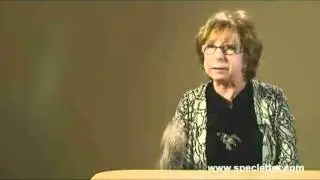 Лия Ахеджакова о синих ведерках