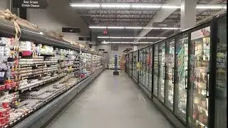 Stop and Shop Robot with Half-Life SFX