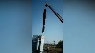Dismantling the column of the SF6 circuit breaker