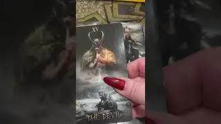 Меня несет!Сама тащу!Мне не даёт!Сама не беру!Ко мне спешит!Сама тороплю!В руки упадет!Сама заберу!