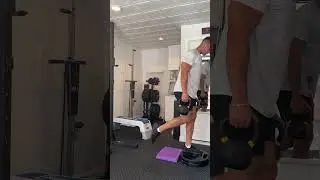 How to Perform Elevated Front Split Squats With Good Form (Exercise Demonstration)