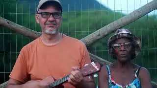 Tia Anna canta o tempo todo
