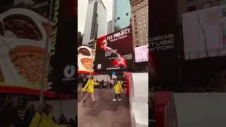 This is CRAAZYY 🔥 Toca Toca's ad is in Times Square, New York 🤟🏻Thank you for all the love!! ❤️