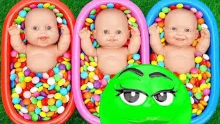 Rainbow Bathtub Candy with M&M’s, Jelly and Slime Cutting Video
