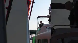 Drive-In Boat😮😋🔥