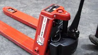 Holzmann HUB 15FLEX 48V 1500 kg sähköavusteinen haarukkavaunu