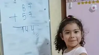Alizé fué retada a hacer un suma 😱