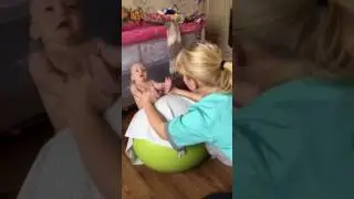 Массаж грудничкам. Иван любит