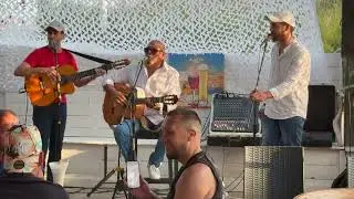 LOS NINO'S (Medley) au Neptune à Vias plage
