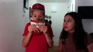 TRYING OUT A CANDY ( CHOCOROOMS )
