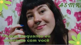ASMR 10 FATOS SOBRE MIM E ME MAQUIANDO 😴