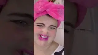Одноклассница пришла в таком же платье как у меня