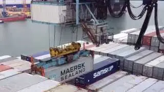 Majestic Maersk in Rotterdam - view from the bridge