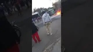 VIRAL !!! PENGENDARA SEPEDA MOTOR TEWAS TERBAKAR DI ATAS MOTOR