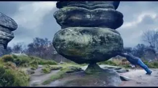 Batu Aneh Ini Jadi Objek Wisata Paling Mengejutkan, Bagaimana Batu Besar Hanya Ditopang Batu Kecil