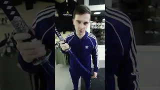 ПРОДАВЕЦ НОЖЕЙ