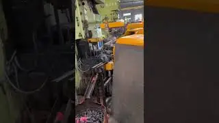 Auto bolt hot pressing stamping forging machine equipment line #boltformer #bolt jack_tmm@163.com