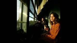 #shorts Midjourney Zoom Out Test: Girl, cat, room