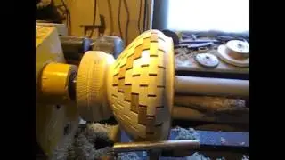 Ваза из дерева / Vase made of wood