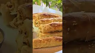 Crispy crust, juicy chicken and spicy chutney – this is the hallmark of the perfect chicken roll ...