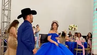 Entrada de la quinceañera con Banda 🥁💃🏻♥️