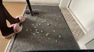 ASMR Vacuuming the dusty carpet 