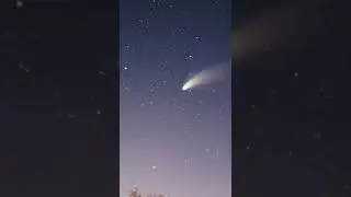 Вот так звучит комета летящая в Космосе 