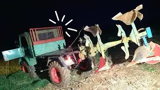 Unimog 411 beim Ackern in der Nacht - Wie schlägt sich der kleine vor dem 2-Schar Rabe? Sound!