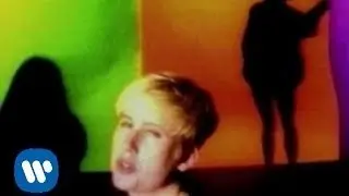 Meryn Cadell - The Sweater (Video)