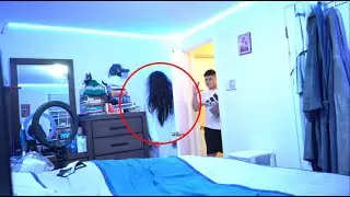 How to Scare Your Friend (MUST WATCH)