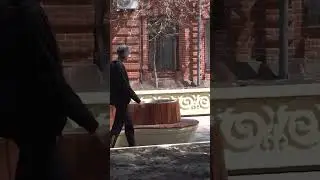 Женщина наругала бездомного 