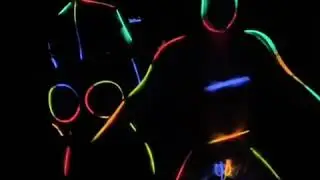 Неоновые танцы
