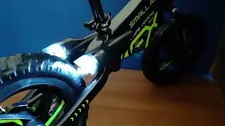 Беговел с дымом из выхлопных труб и ревом мотора Small Rider Nitro