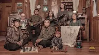 NGULIK BOOTH HOUSE OF BADRIYAH