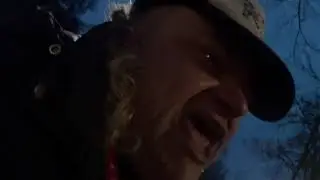 САНБОЙ МАТЕРИТ ДРОЗДИХУ ПОД ОКНАМИ