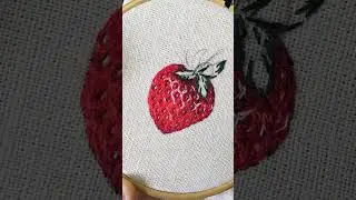 Вышиваю клубнику - вышивка гладью #shorts