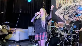 Since U been gone - live cover - by AlenkaZelenka