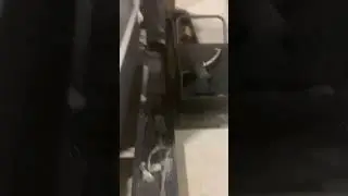 Токарный станок привезли на хранение. На продажу. 