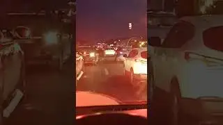 китайский грузовик снес воздушный переход  в Балашихе