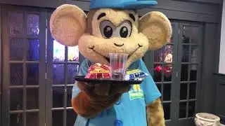 Table Service - Monkey Tree Holiday Park