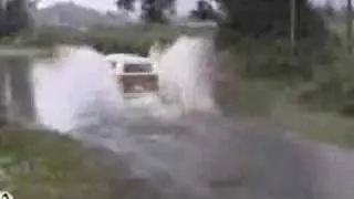 jumpin' VW Camper