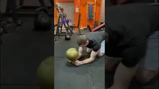 😱Малой тащит😱 #рекомендации #прикол #shorts #calisthenics