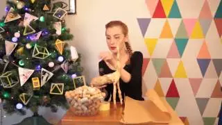 Оксана Матяш. Жираф из винных пробок